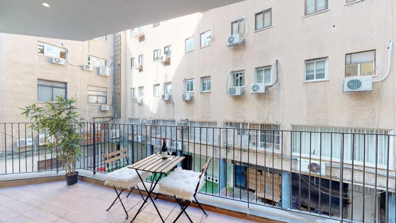 תל אביב Comfortable Apartment With Balcony By Holyguest מראה חיצוני תמונה